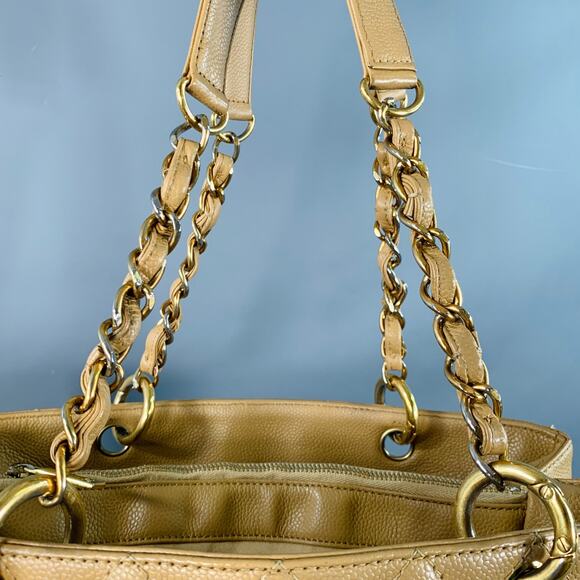 CHANEL Vintage GST Caviar Grand Shopping Tote Beige Gold Quilted Leather Handbag - Picture 7 of 16